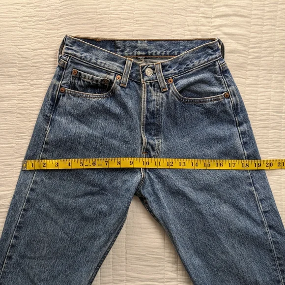 Levi's Vintage 501 Straight Leg Jeans 90s - Picture 6 of 16